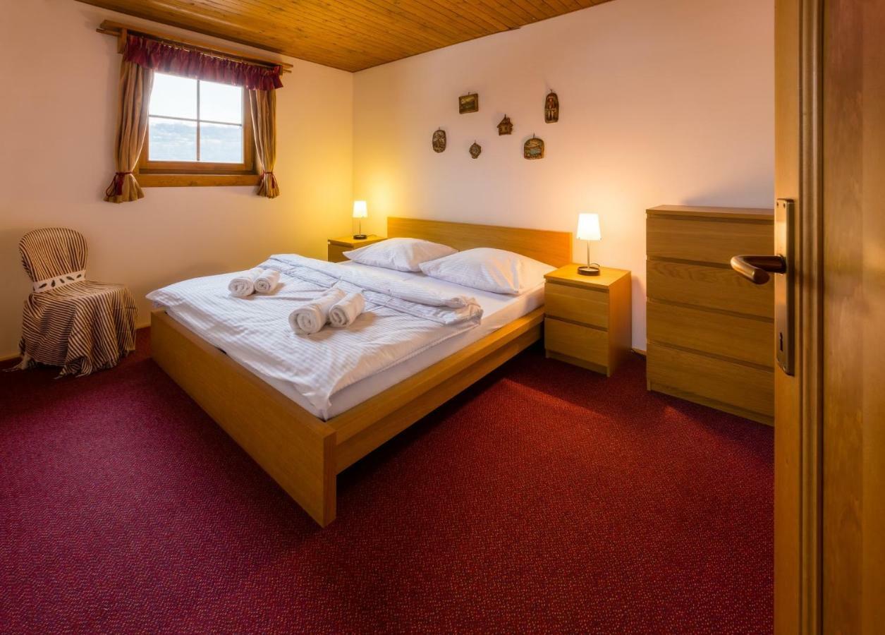 Apartman Vrsky Terchová Exteriör bild